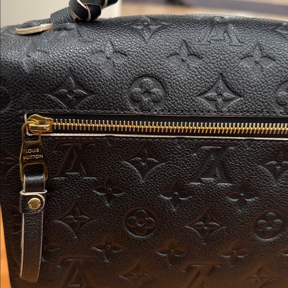 LOUIS VUITTON
Empreinte Braided Pochette Metis Black - Picture 11 of 14